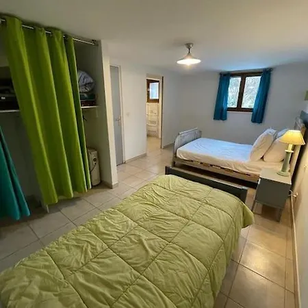 Appartement Paisible Pres Des Pistes De Ski 4 Pers Fontrabiouse Exterior photo